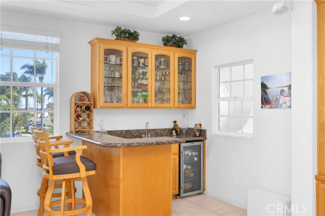 9112 Playa Drive, Huntington Beach CA: https://media.crmls.org/medias/184eef18-b885-4afa-8ada-660206bb95cd.jpg