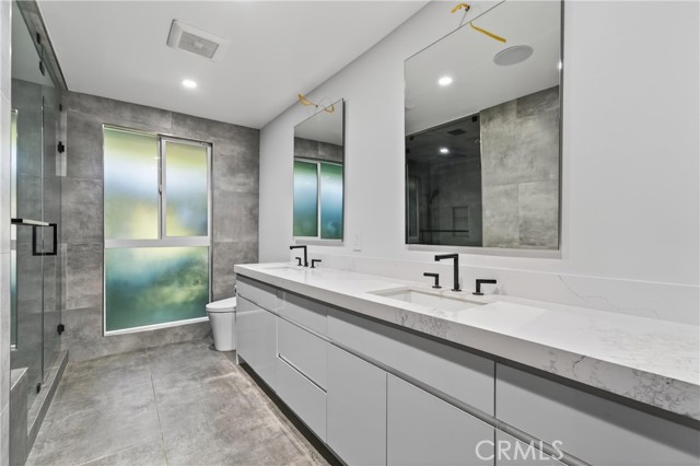 Detail Gallery Image 31 of 62 For 20431 Germain, Chatsworth,  CA 91311 - 5 Beds | 3/1 Baths