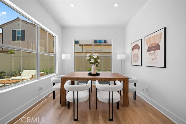 114 eversedge, Irvine CA: https://media.crmls.org/medias/185053f1-4051-495d-964b-4c07b3bd0dc1.jpg