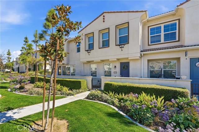 Detail Gallery Image 3 of 38 For 14562 Sienna Pl, Corona,  CA 92880 - 3 Beds | 2/1 Baths