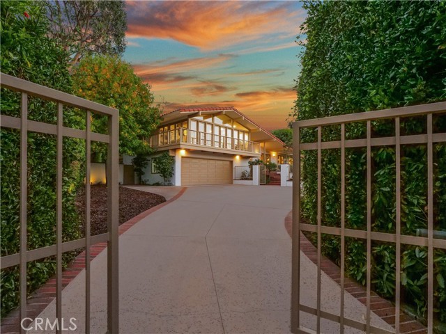 Detail Gallery Image 5 of 40 For 1562 Granvia Altamira, Palos Verdes Estates,  CA 90274 - 5 Beds | 4 Baths