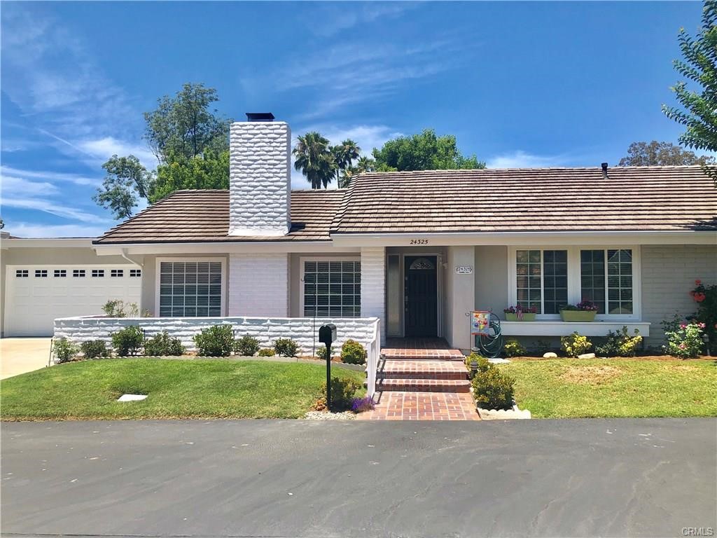 24325 Twin Lakes Ln, Lake Forest, CA 92630