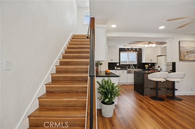 Detail Gallery Image 18 of 60 For 1533 W San Lorenzo Ave, Santa Ana,  CA 92704 - 5 Beds | 3 Baths