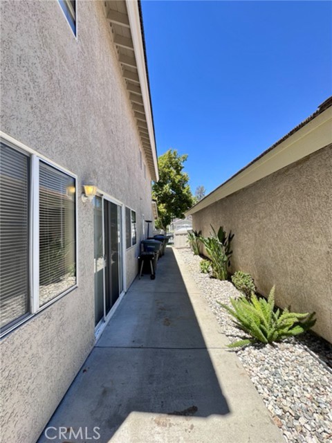 31585 Corte Salinas, Temecula CA: https://media.crmls.org/medias/1853504a-56eb-4bc5-92a2-c0e84c5de24f.jpg