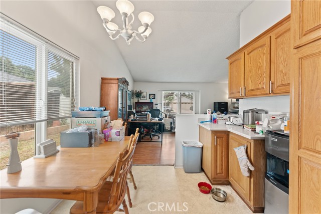 757 Yuma Court, San Dimas CA: https://media.crmls.org/medias/1853530a-aa51-4149-9e2c-372e3b717479.jpg