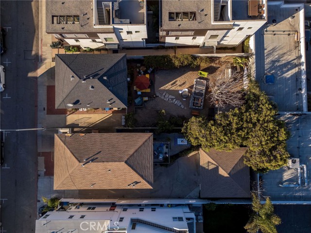 714 Loma Drive, Hermosa Beach, California 90254, ,Residential Income,For Sale,Loma,SB25018016