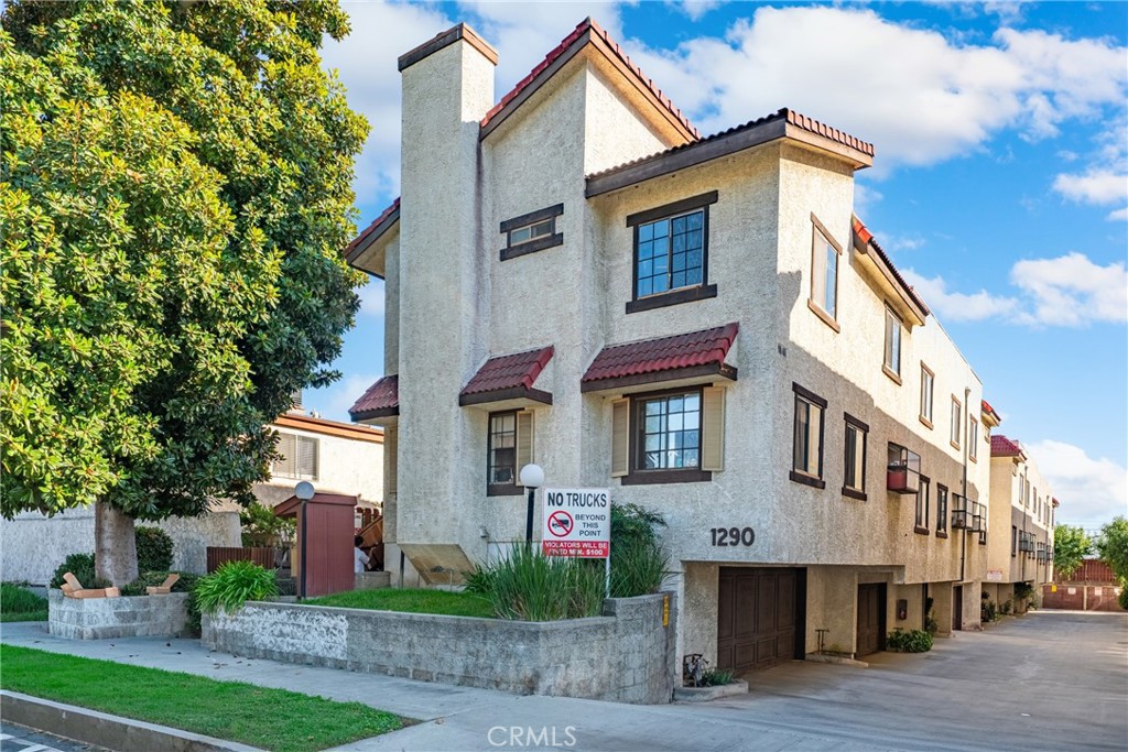 MLS #WS25239022 image #1