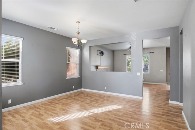 Detail Gallery Image 9 of 40 For 2213 Lionudakis Ct, Modesto,  CA 95355 - 3 Beds | 2/1 Baths