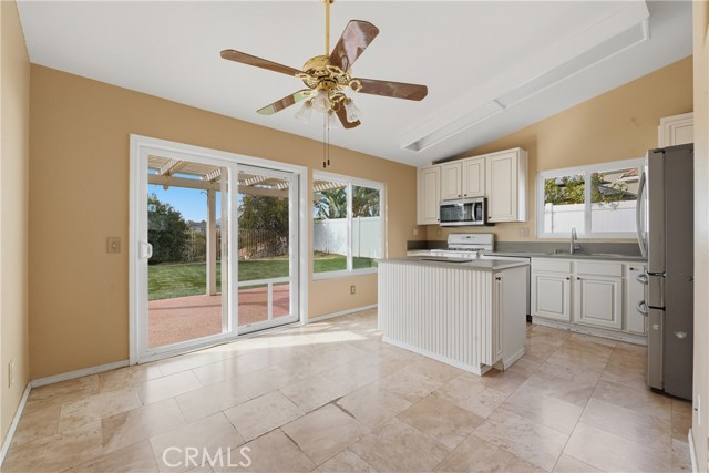 Detail Gallery Image 7 of 60 For 44953 Camino Alamosa, Temecula,  CA 92592 - 3 Beds | 2 Baths