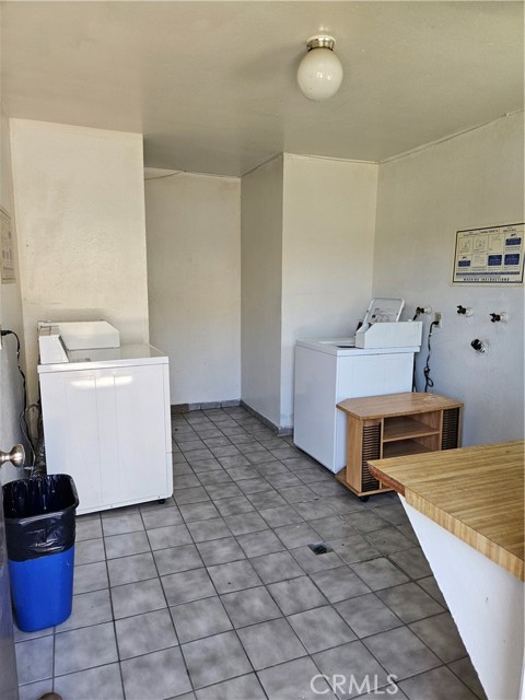 12621 Adelle Street, Garden Grove CA: https://media.crmls.org/medias/18568135-f158-424a-a817-3cf25116d552.jpg