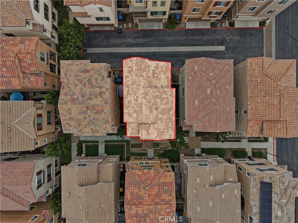 https://media.crmls.org/medias/1857091b-353f-4c4c-a658-ce700f8acf7a.jpg?preset=X-Large