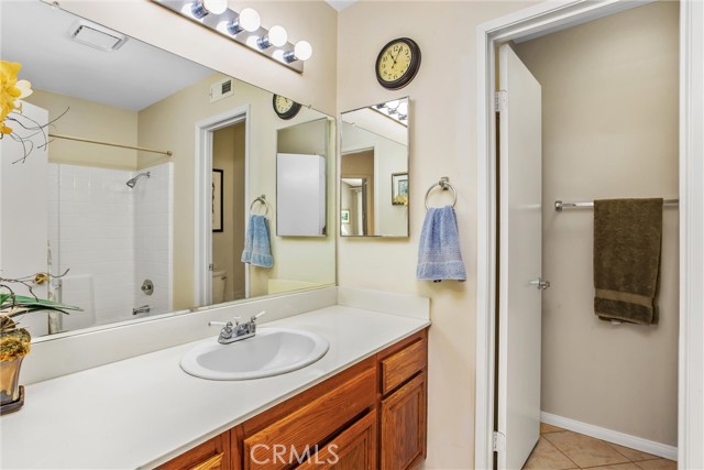 1021 Laguna Seca Court, Banning CA: https://media.crmls.org/medias/18570cc9-d155-42fa-8f77-02ad78523495.jpg