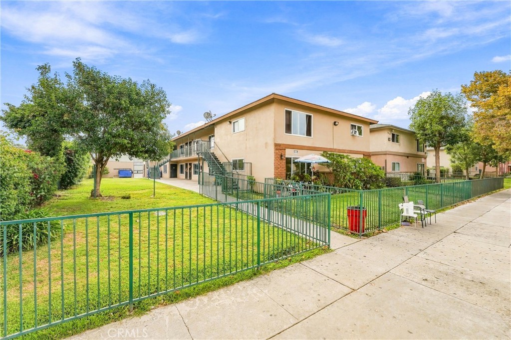 Apartment at 809 S Townsend Street