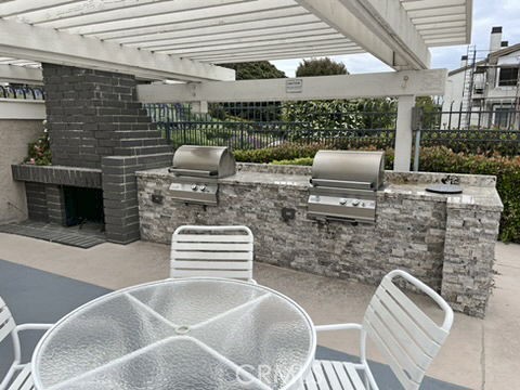 Detail Gallery Image 65 of 69 For 230 Lille Lane 212, Newport Beach,  CA 92663 - 2 Beds | 2 Baths