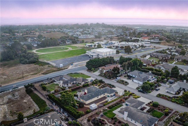 585 Red Tail Meadow Lane, Arroyo Grande CA: https://media.crmls.org/medias/1858c4cf-86f7-4116-b477-c991f4508696.jpg