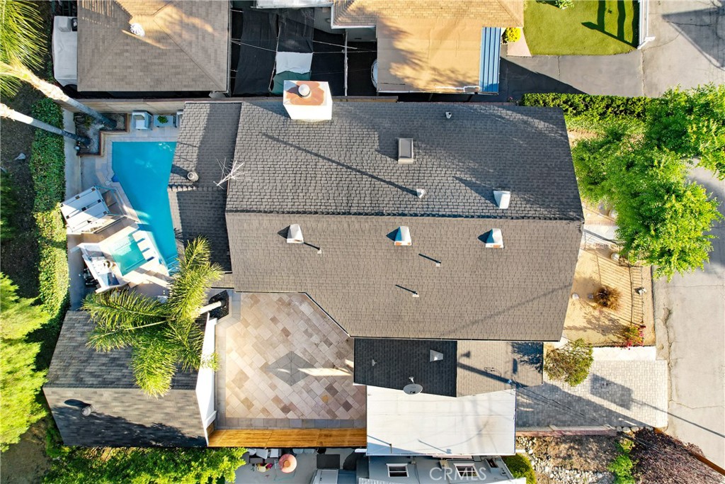 https://media.crmls.org/medias/18590f93-83b0-484c-b36e-8b0549de1224.jpg?preset=X-Large
