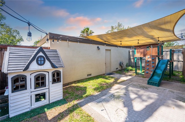 Detail Gallery Image 23 of 38 For 2784 W Pepper Tree Dr, Anaheim,  CA 92801 - 3 Beds | 2 Baths