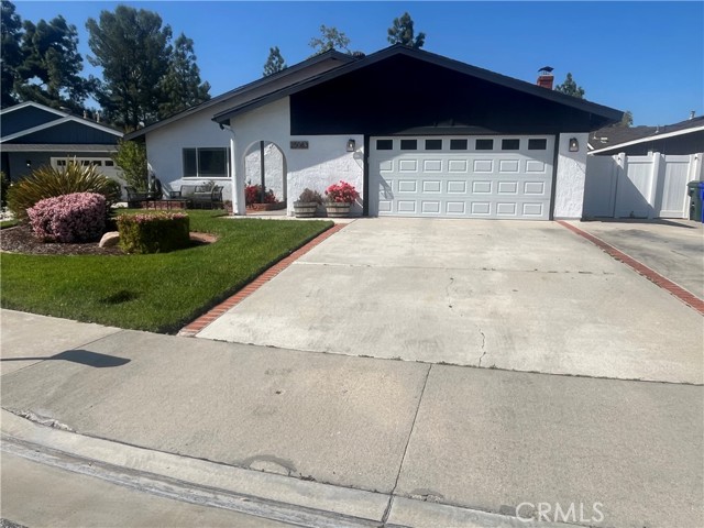Photo of 25083 Green Mill Avenue, Newhall, CA 91321