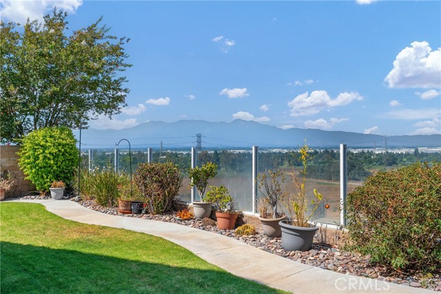 17289 Eastview Drive, Chino Hills CA: https://media.crmls.org/medias/1859a2bc-f798-4bce-85f0-6320ad5a94b8.jpg