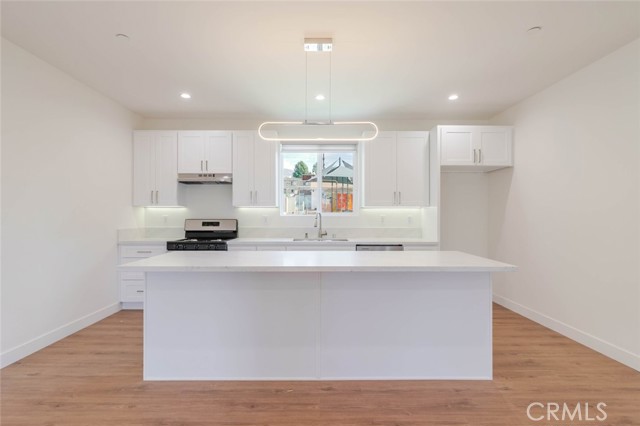 Detail Gallery Image 7 of 27 For 10230 Tujunga Canyon Bld, Tujunga,  CA 91042 - 3 Beds | 2 Baths