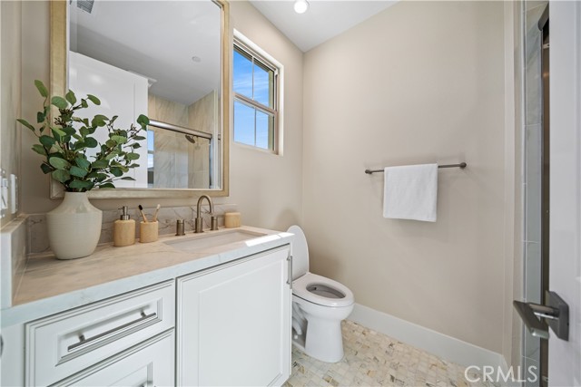Detail Gallery Image 37 of 72 For 105 Sunnyslope, Irvine,  CA 92618 - 4 Beds | 4/1 Baths