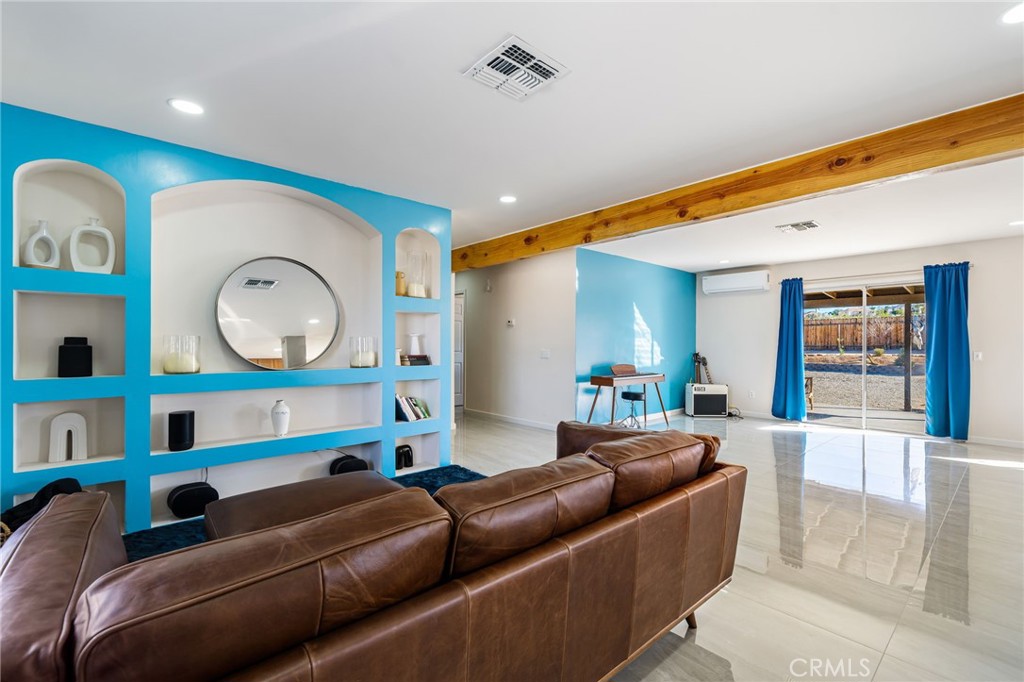 MLS #SW25242589 image #2