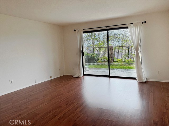 Detail Gallery Image 6 of 15 For 25222 Birch Grove, Lake Forest,  CA 92630 - 2 Beds | 2 Baths