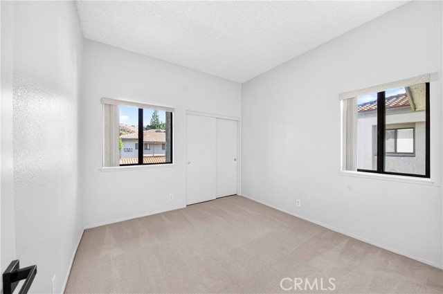 25 Willowcrest photo 20