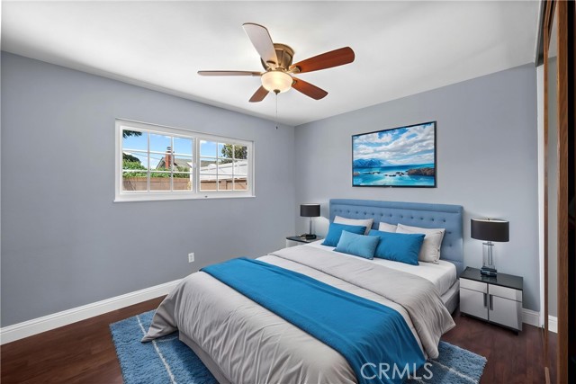15291 Newcastle Lane, Huntington Beach CA: https://media.crmls.org/medias/185b76cc-900a-4be8-b428-308ff0df33f2.jpg
