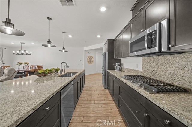 Detail Gallery Image 11 of 61 For 11066 Guffey Ranch Way, Corona,  CA 92883 - 4 Beds | 2 Baths