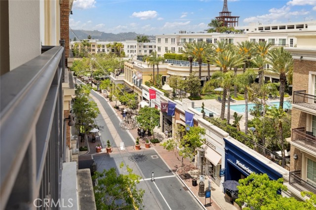 Detail Gallery Image 26 of 71 For 619 Caruso Ave, Glendale,  CA 91210 - 2 Beds | 3 Baths