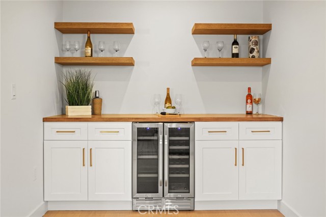 Image 10 of 46 For 15609 Huston Street