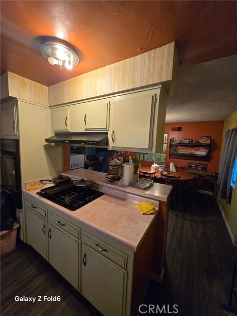 Detail Gallery Image 12 of 14 For 461 W Scott St, Rialto,  CA 92376 - 3 Beds | 2 Baths