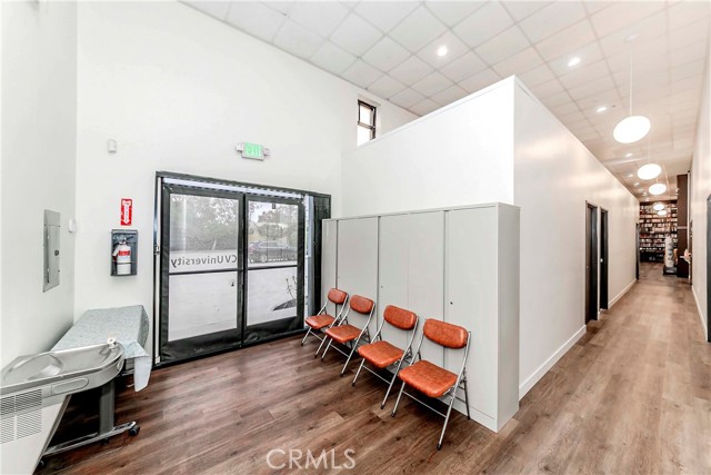 Image 21 of 30 For 702 Holt Avenue