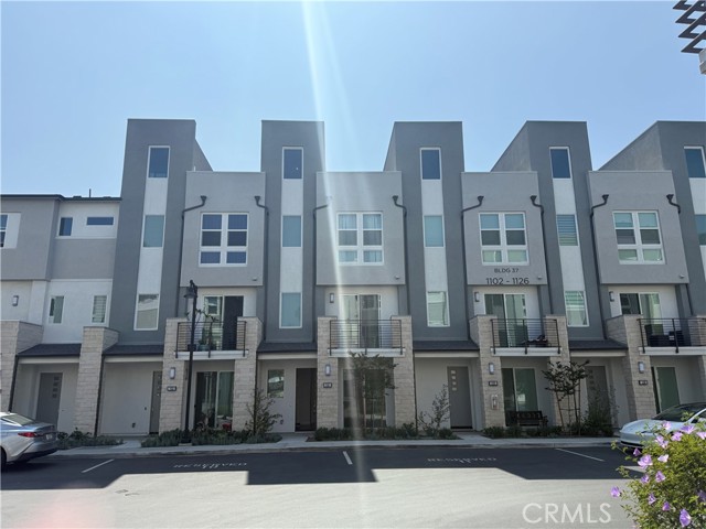 1118 W Bushell Street, Anaheim CA: https://media.crmls.org/medias/185caea5-5bb1-4968-971c-e103f3cb716d.jpg