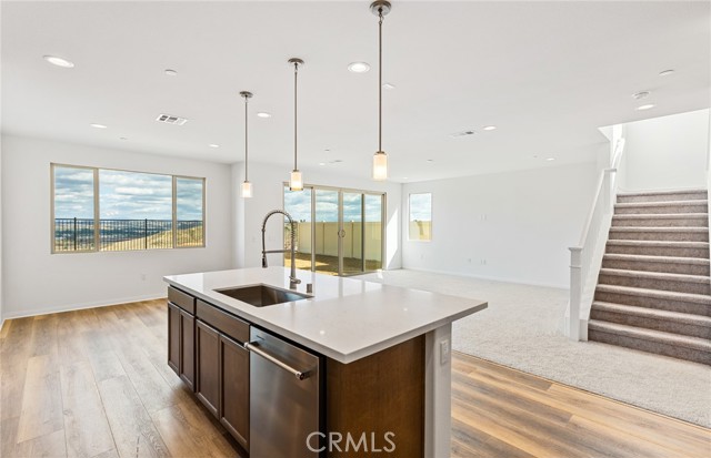 Detail Gallery Image 35 of 43 For 3909 Hudson Ln, Lake Elsinore,  CA 92530 - 6 Beds | 5 Baths