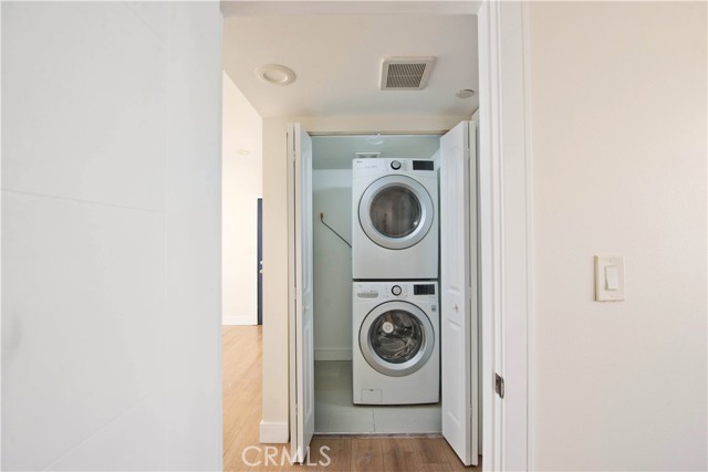 Detail Gallery Image 16 of 19 For 635 N Harvard Bld #635.50,  Los Angeles,  CA 90004 - 2 Beds | 1 Baths