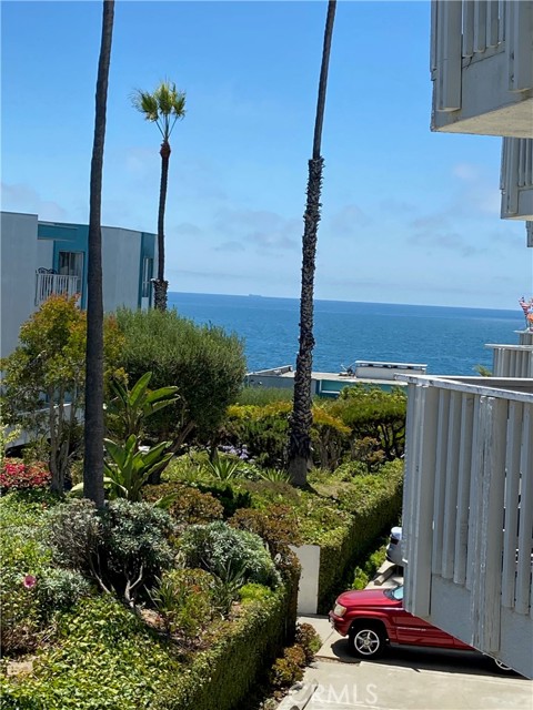 650 The Village, Redondo Beach, California 90277, 1 Bedroom Bedrooms, ,1 BathroomBathrooms,Residential,Sold,The Village,SB21185572