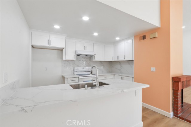 Detail Gallery Image 10 of 20 For 22 Fabriano, Irvine,  CA 92620 - 2 Beds | 2 Baths