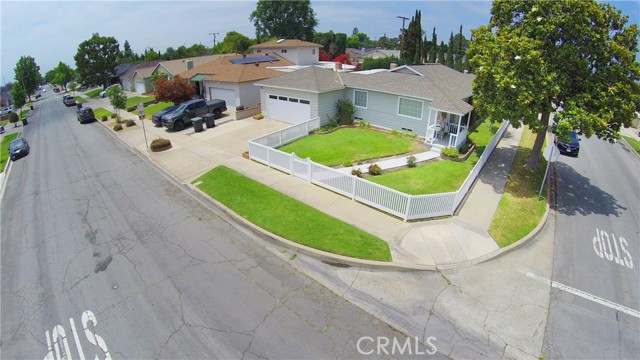1241 E Mayfair Avenue, Orange CA: https://media.crmls.org/medias/185f4a5a-296d-483f-bd98-1f000f19f659.jpg