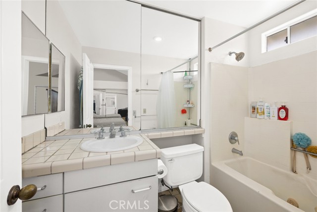 Detail Gallery Image 18 of 26 For 1660 W 146th St #2,  Gardena,  CA 90247 - 3 Beds | 2/1 Baths