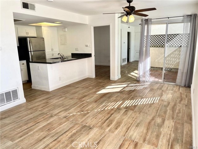 Detail Gallery Image 5 of 21 For 26196 Sanz a,  Mission Viejo,  CA 92691 - 2 Beds | 2 Baths