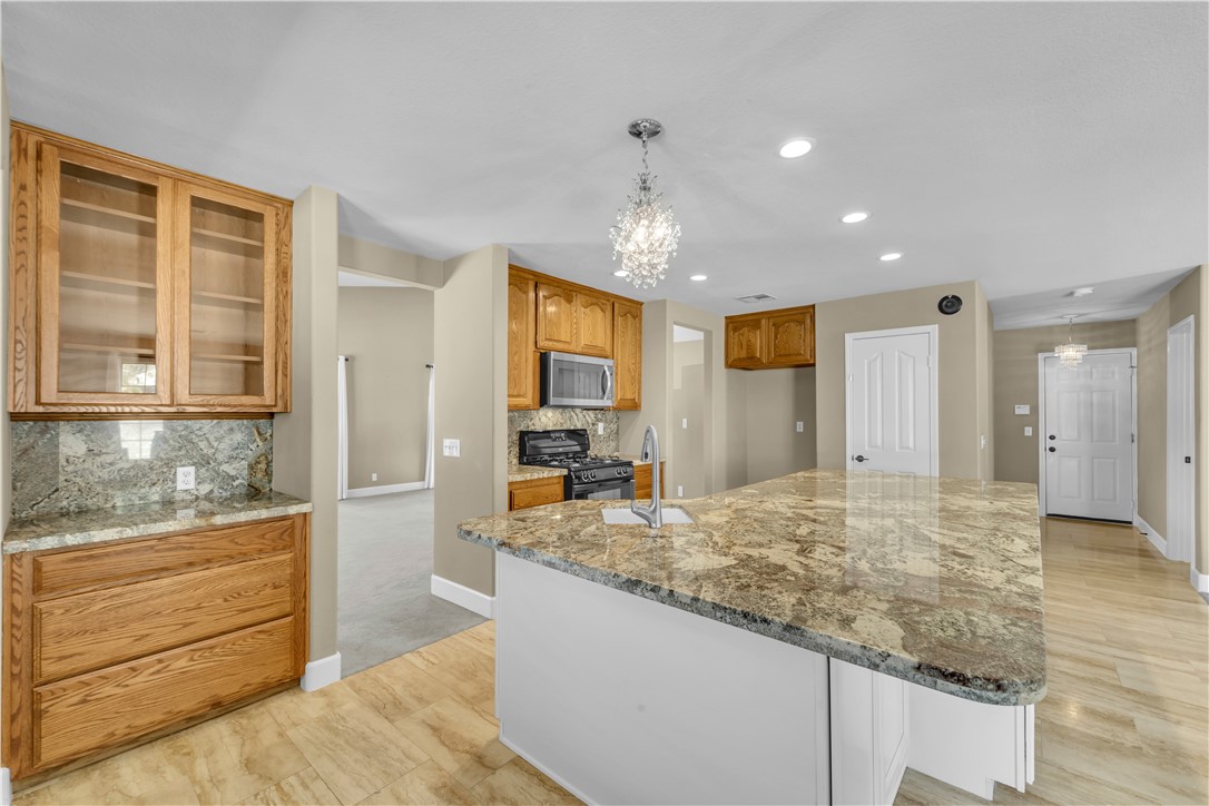 Detail Gallery Image 18 of 58 For 42050 Jenny Ln, Lancaster,  CA 93536 - 4 Beds | 2/1 Baths