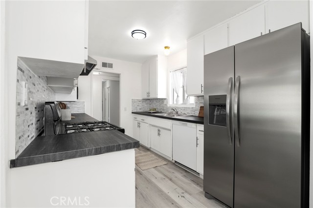 7729 Sedan Avenue, West Hills CA: https://media.crmls.org/medias/1862e824-e32c-428a-a1da-5e68678aa599.jpg