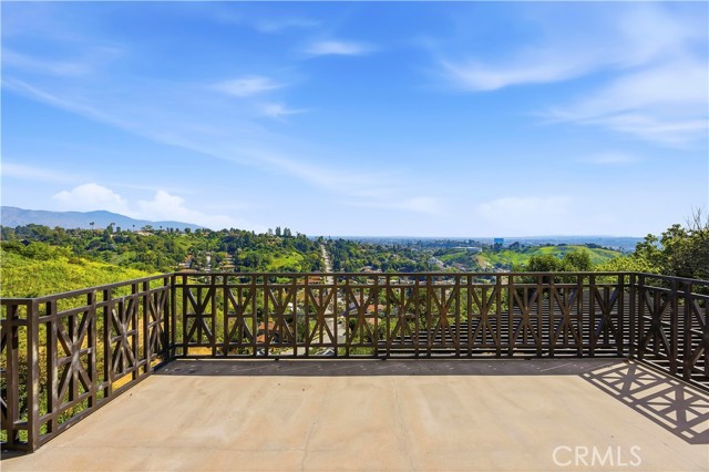 Image 27 of 36 For 2030 Hanscom Drive