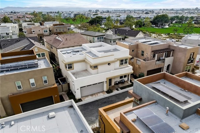 111 Newall, Irvine CA: https://media.crmls.org/medias/18649ef6-3f6d-4303-91f4-2ea3c026ff09.jpg