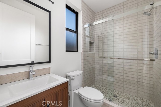 Detail Gallery Image 7 of 11 For 5061 Cartwright, North Hollywood,  CA 91601 - 3 Beds | 2 Baths