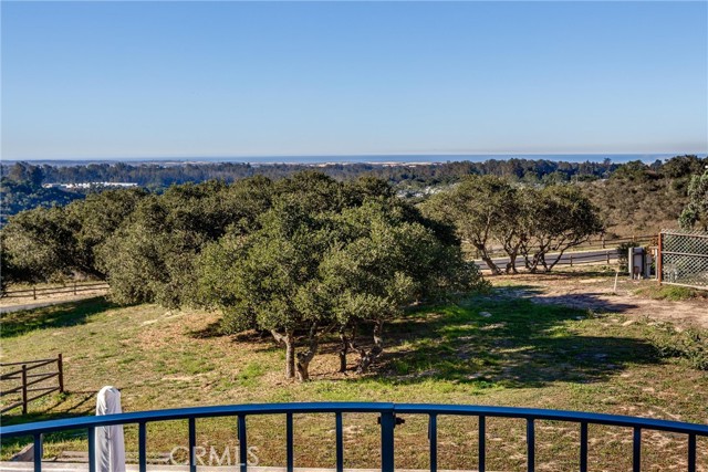 1790 Calle Laguna, Arroyo Grande CA: https://media.crmls.org/medias/1864bf6f-190e-463e-855f-171c6668aa5b.jpg