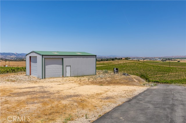 4995 Mill Road, Paso Robles CA: https://media.crmls.org/medias/18657c87-3b21-402f-ae76-8bbd4912e6b9.jpg