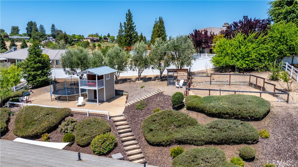 1307 Crown Way